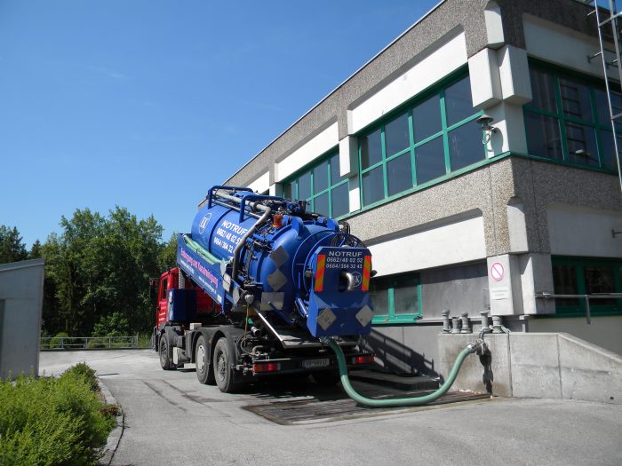 Kanalreinigung durch Installateur-Notdienst Permetinger in Salzburg und Tirol